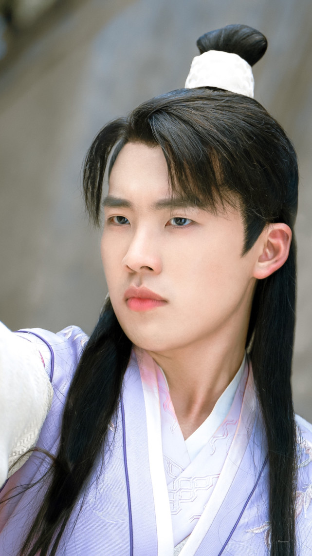 郭麒麟最新《赘婿》剧照曝光,温文尔雅风度翩翩,德云社少班主的感觉