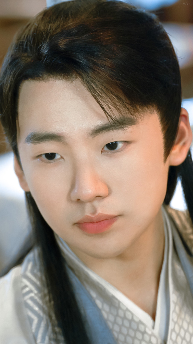 郭麒麟最新《赘婿》剧照曝光,温文尔雅风度翩翩,德云社少班主的感觉