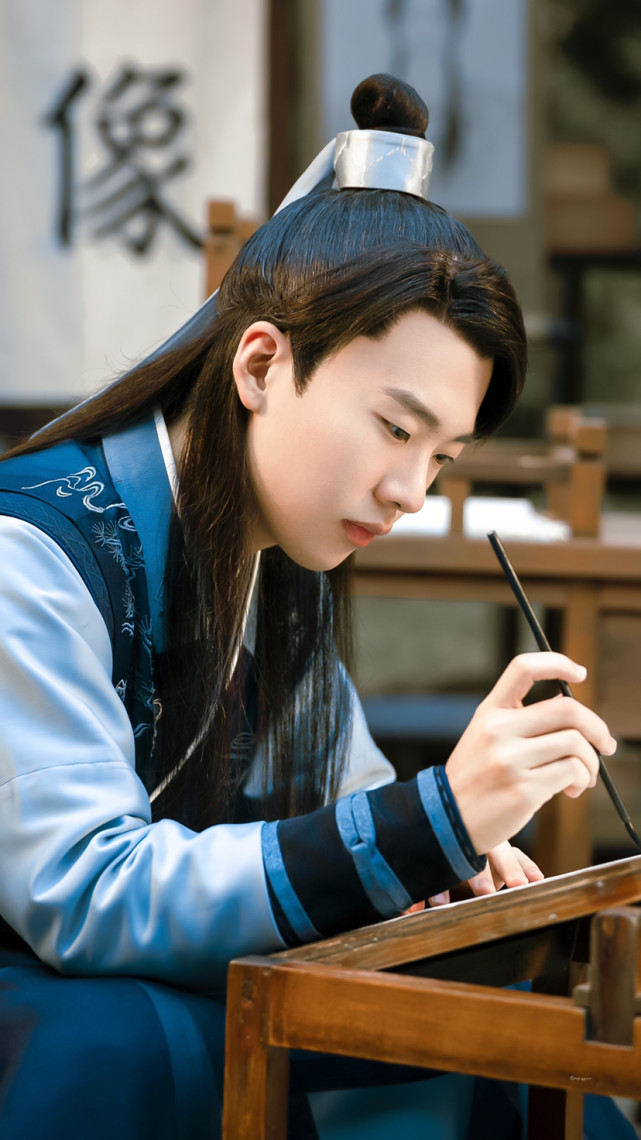 郭麒麟最新《赘婿》剧照曝光,温文尔雅风度翩翩,德云社少班主的感觉