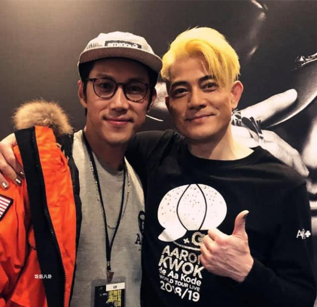 麦秋成则素有"天王御用伴舞"一称,曾为twins,郭富城,刘德华,莫文蔚