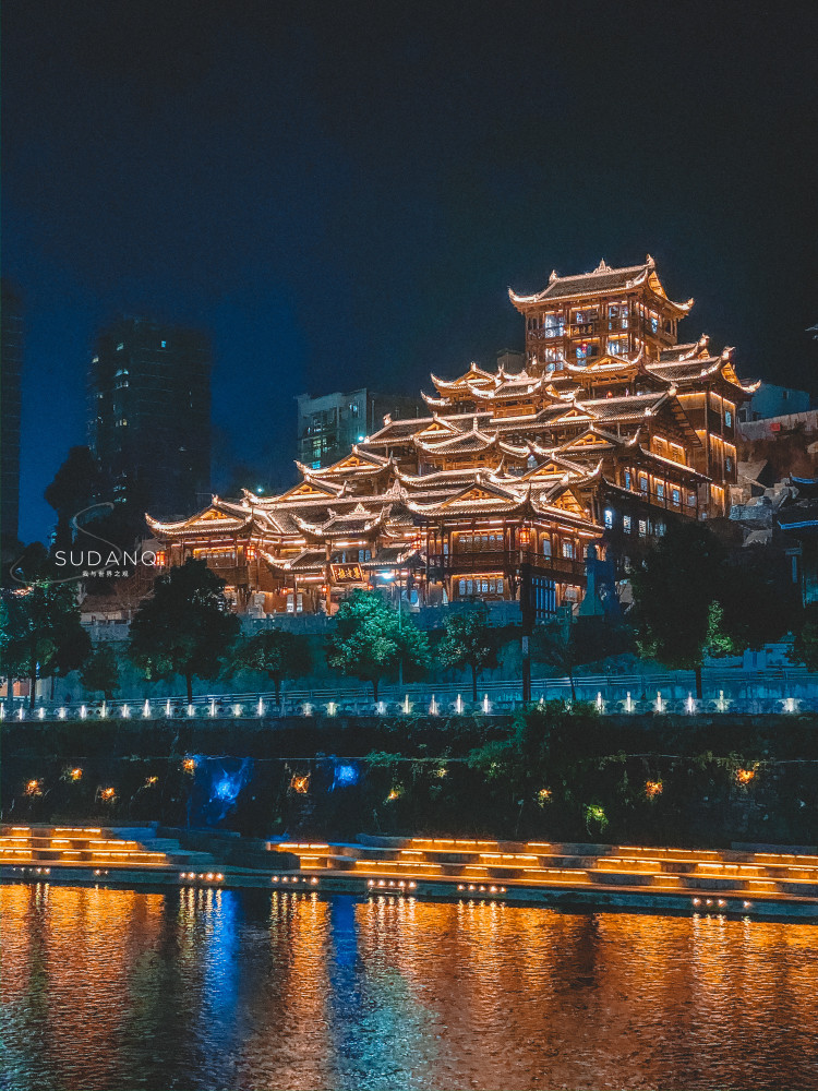 吟诗弄月,附庸风雅,湖北恩施有这么一个地方倒是令我印象深刻:宣恩