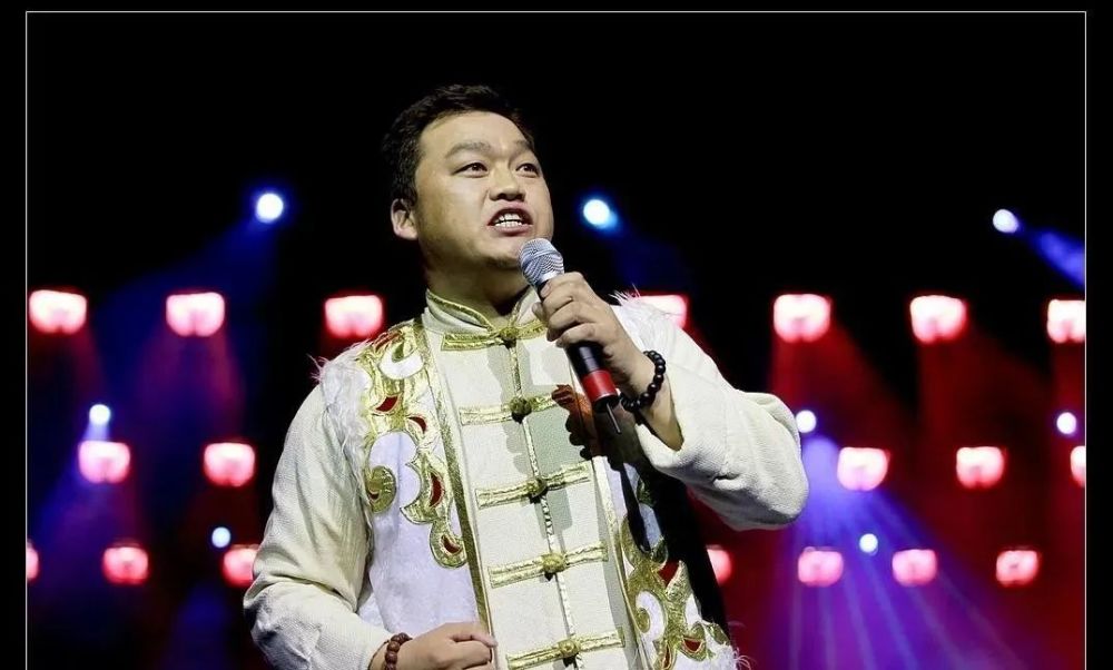 突发山西籍西部歌王高保利车祸去世龚琳娜发文悼念