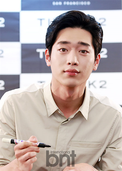 徐康俊将携手《秘密森林》编剧 以主人公出演新剧《zero(0)》