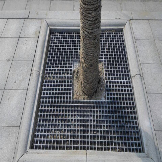 树篦子格栅主要用于街道绿化带,公园等公共绿化场所的树木