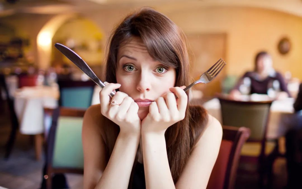 心悸|清晨出现心悸、口渴、饥饿提示，这些疾病要来临，需提前预防治疗