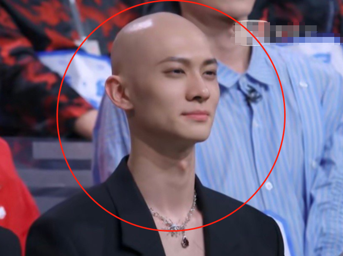 青春有你3中的光头学员太会藏同窗同学还是百亿票房演员