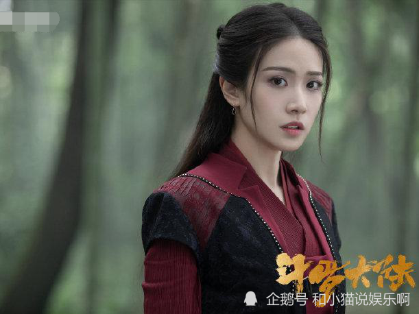 《庆余年》中女扮男装的战豆豆,换回女装造型差距明显,你认出来了吗