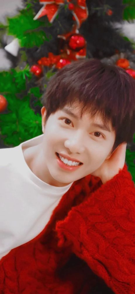 明星壁纸青春有你3李俊濠壁纸