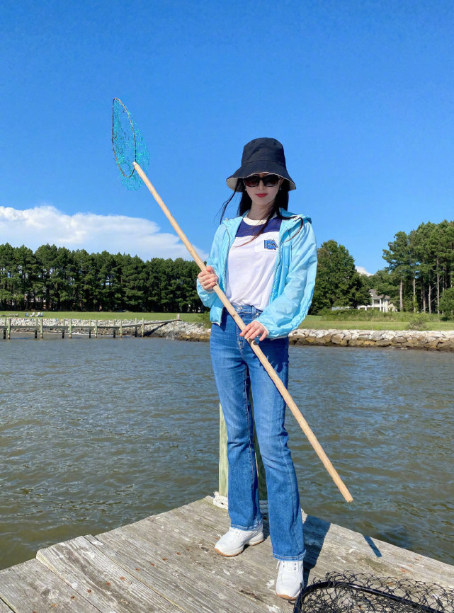 演员舒畅豪宅罕见曝光!装修豪华大到空旷,4年未拍戏生活仍富裕