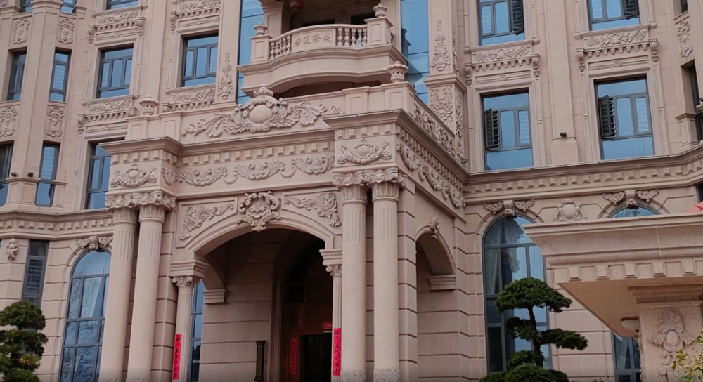 福建莆田农村豪宅连成片家家像城堡还有人工湖