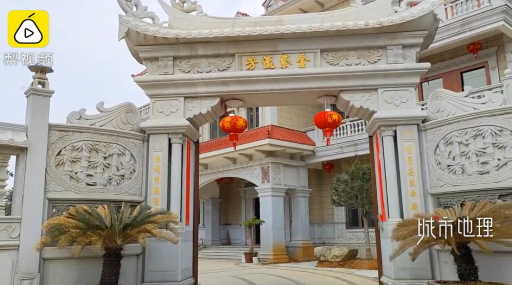 福建莆田农村豪宅连成片家家像城堡还有人工湖