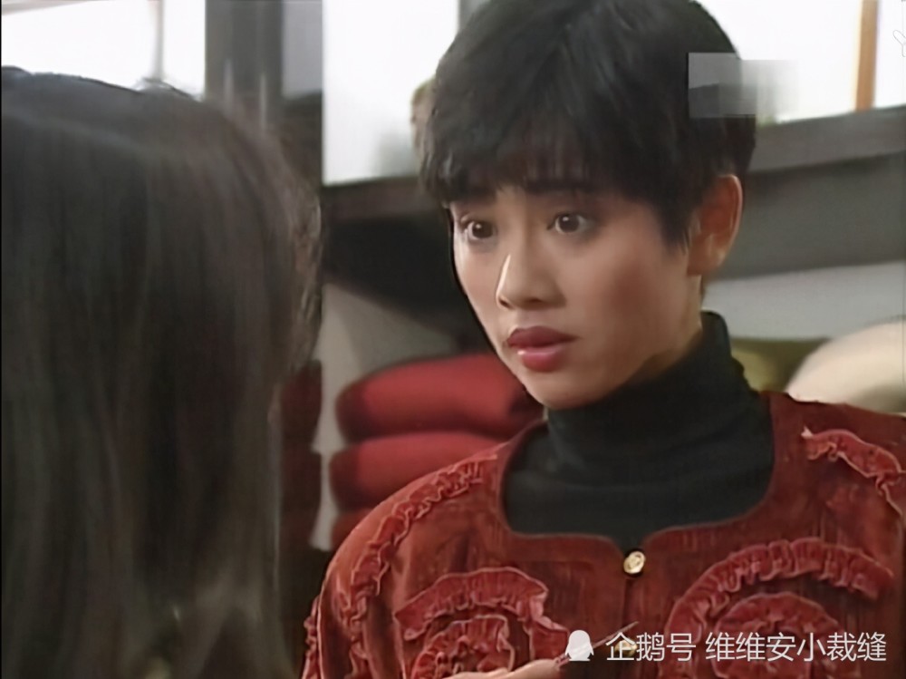 陈松伶太美了!25年前的假小子港风穿搭,堪称tvb短发女神