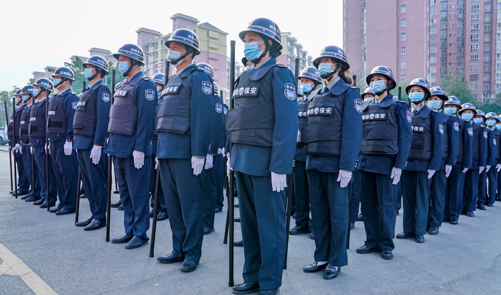 保山腾冲市举行校园保安上岗仪式新增530名专职保安护航校园安全