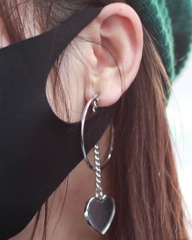 心理测试选一款你最喜欢的奇葩耳环测试你被暗恋的概率是多少