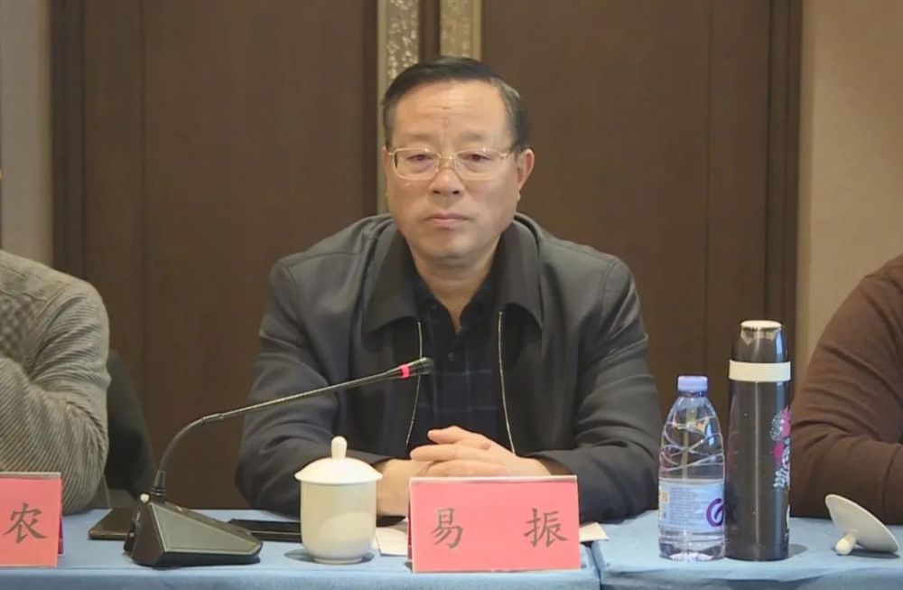 热点丨冷水江召开医药化工中间体项目合作座谈会