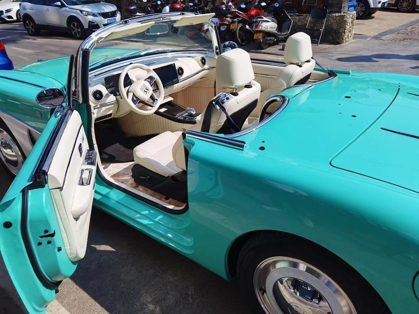 60万的比亚迪复古车有人提车了开出门无限拉风车钥匙暴露身份