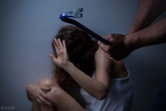 当着孩童面捅杀其妈妈56刀法院判死缓,检察院抗诉,家属不服