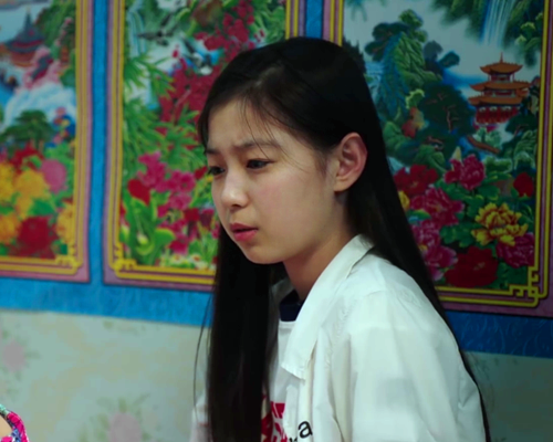 剧中谢广坤,赵四和刘能都怀疑自己家里被安装了摄像头或者窃听器,这种