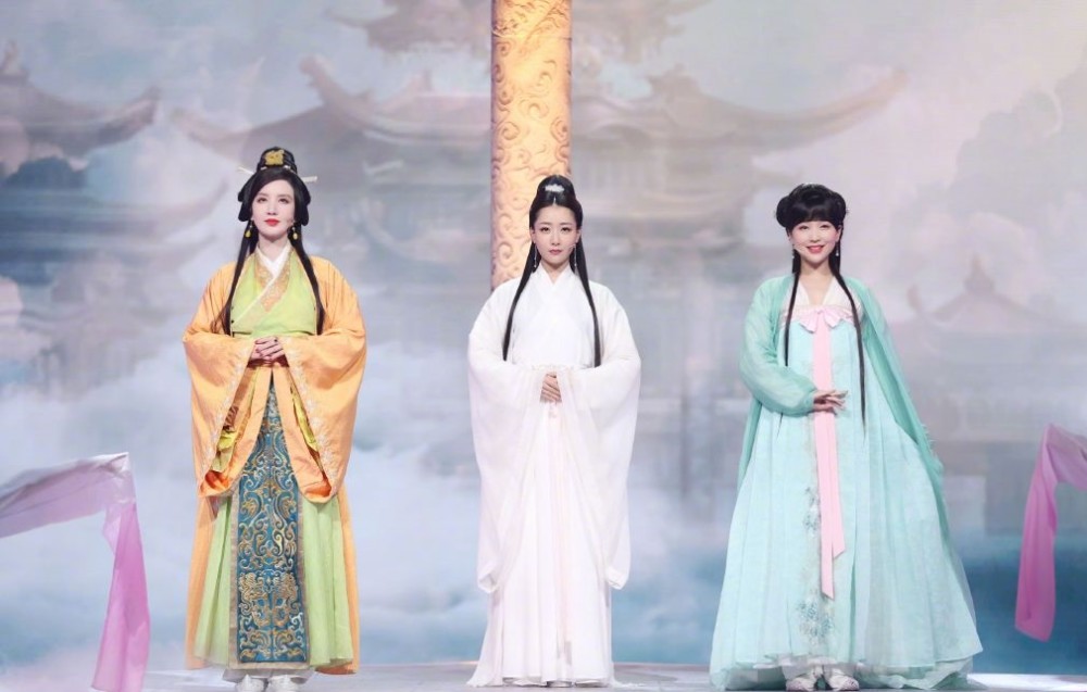 唐嫣称罗晋好爸爸,唐艺昕称张若昀24小时看孩子,5人