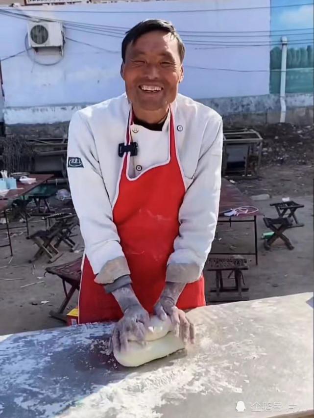 打开腾讯新闻,查看更多图片 >近日,"拉面哥"通过媒体