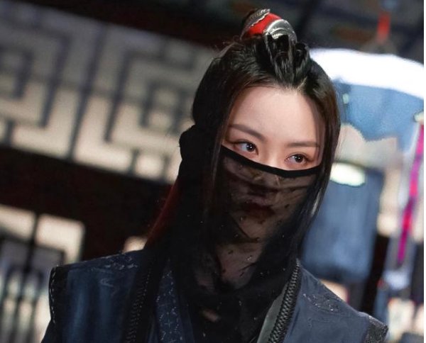 在剧中,尚语贤扮演一位名叫陈红提的侠女,她也是一位武术大师.