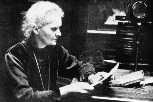 茅台酒|刚喷完“茅台院士”，为啥力挺“土豆院士”？网友喷的是“专家”