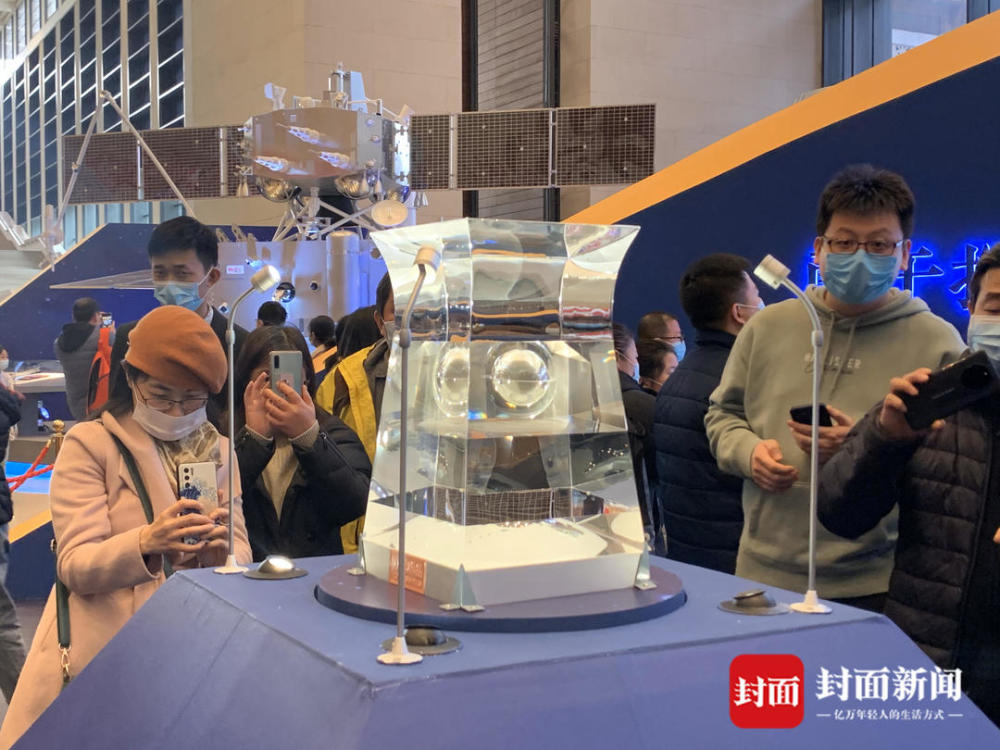 月球|封面新闻直击月球样品001亮相国博 5组数字解密月壤展5大细节
