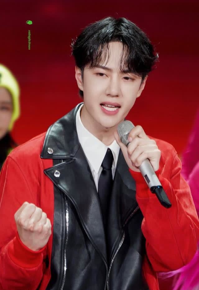 王一博青春恰时来获多个重量级官v转发1分32秒的表演堪称经典