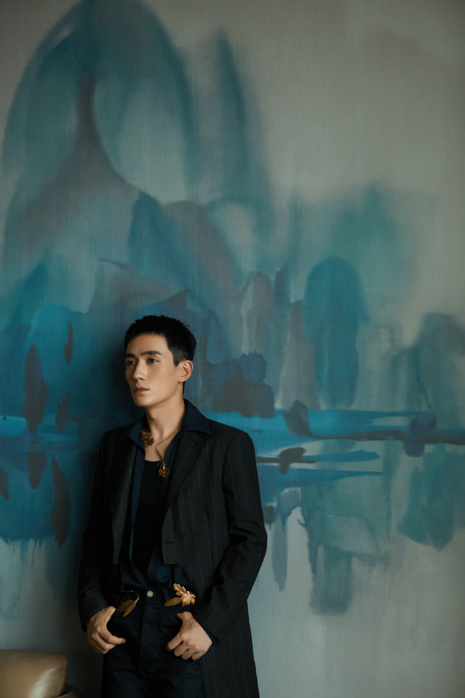 迷雾剧场来袭朱一龙被曝出演悬疑剧男主形象落差太大