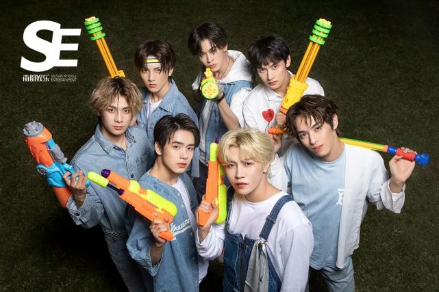 s.k.y天空少年,闪闪发光