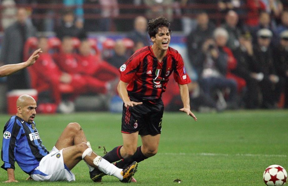 效力拉普拉塔大学生,博卡,桑普多利亚,帕尔马,拉齐奥,曼