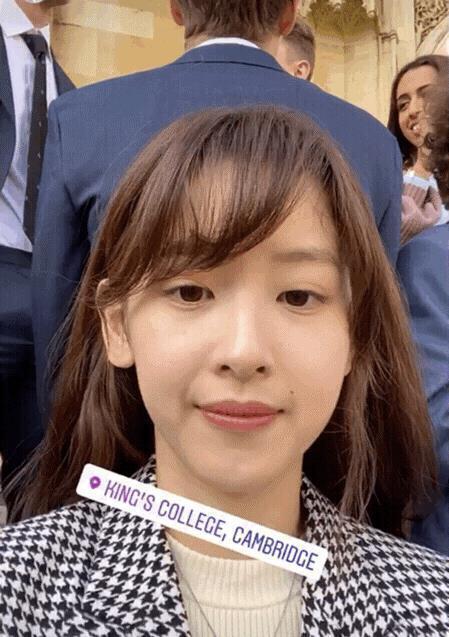 奶茶妹妹章泽天素颜判若两人网友怪不得刘强东说不知妻美