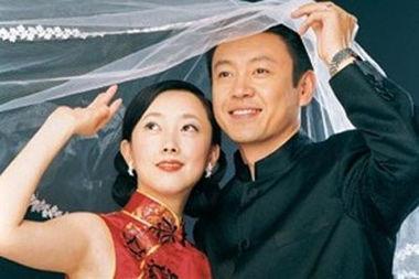 一时间,赵子琪受到了众人的谩骂,因为这场恋情让赵子琪的事业受到了