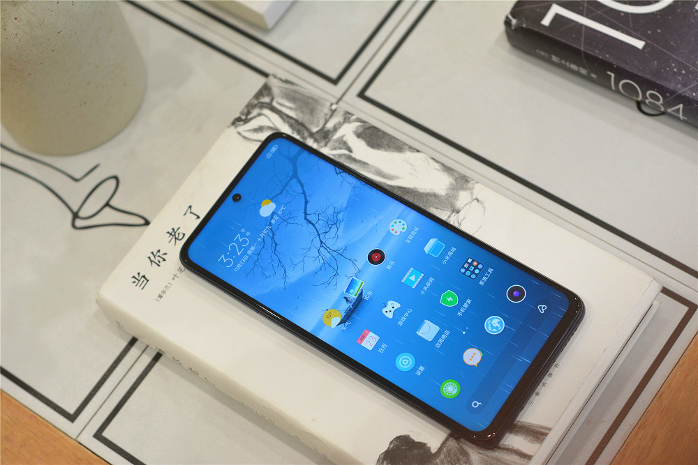 一亿像素四摄120hznfc仅1599成为目前销量最高中端机