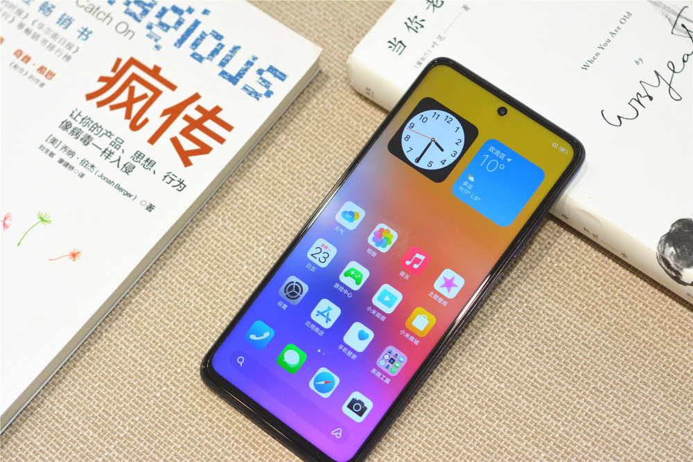 一亿像素四摄120hznfc仅1599成为目前销量最高中端机