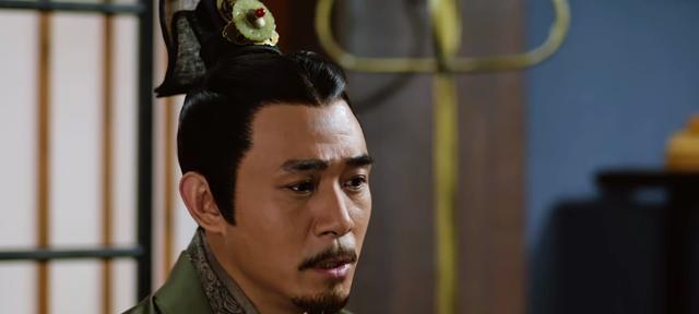 的嫡长子与十分老谋深算的老爹王蔺和十分胆大机敏的妹妹王儇比较起来