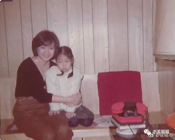 面对如此强悍的婚姻破坏者,邱嘉雄的原配蔡贵照只能转而求助神明