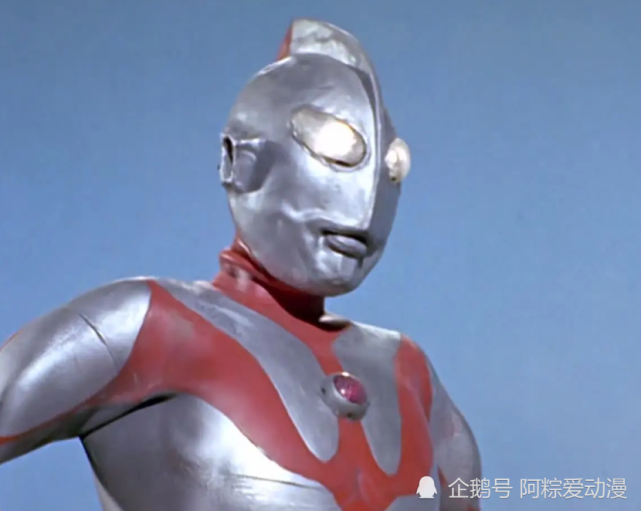 奥特曼的皮套其实很昂贵最破烂的是经典而它却被圆古转手卖掉