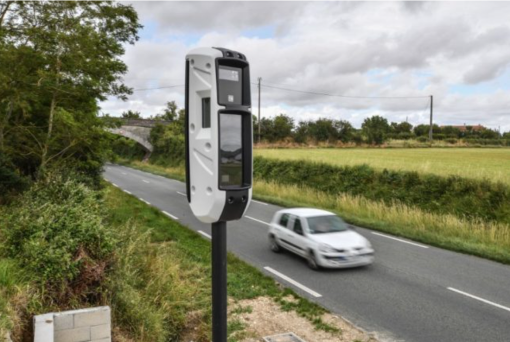 法国_社会|88岁老人以191公里/小时的速度飙车，称打疫苗要迟到了