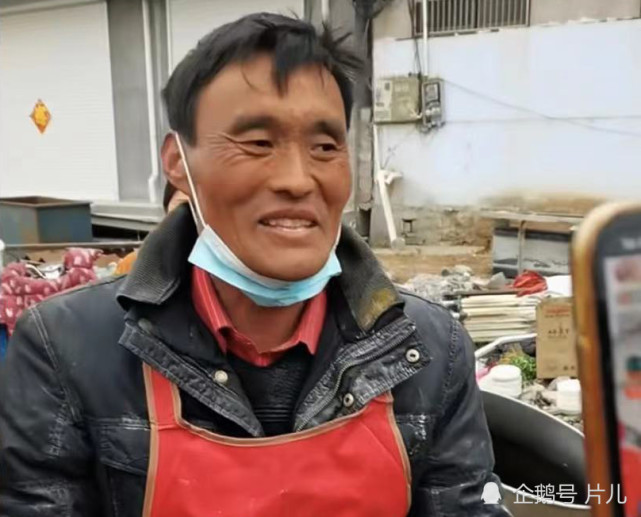 据"拉面哥"程运付在媒体直播采访中透露,自己走红后