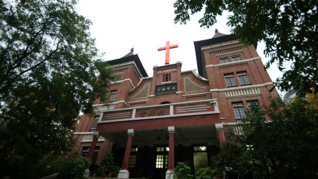 是济南现有的八处基督教教堂(经四路教堂,后宰门教堂,南上山街教堂,裕