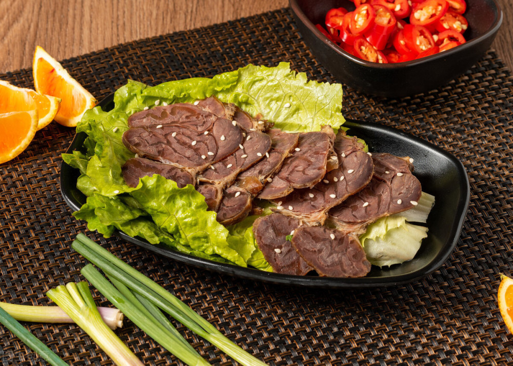 在家吃装盘可以随意,但在外面吃的话