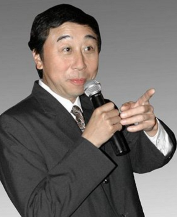 63岁冯巩首秀热舞做错动作反应机智曾痛骂学生一个多小时