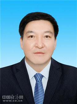 史良当选乌兰察布市人大常委会主任奇飞云当选市长简历