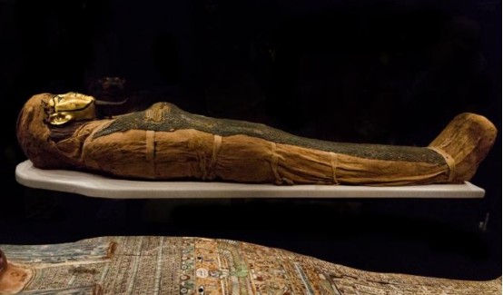 考古发现一具奇怪的法老木乃伊ct检查确认他生前遭遇悲惨
