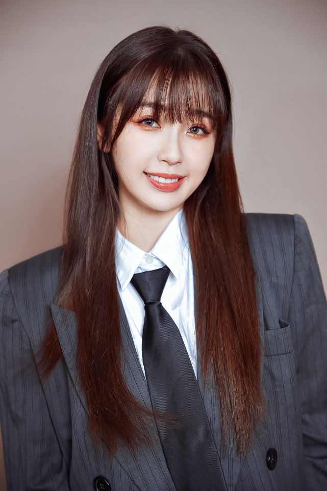 虞书欣学院服虞学姐上线