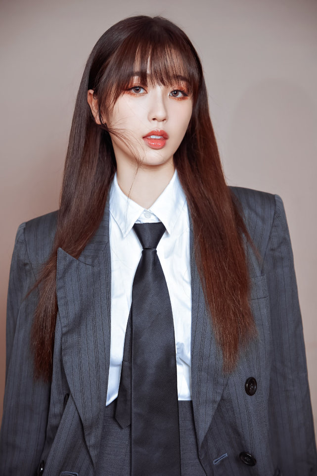 虞书欣学院服虞学姐上线