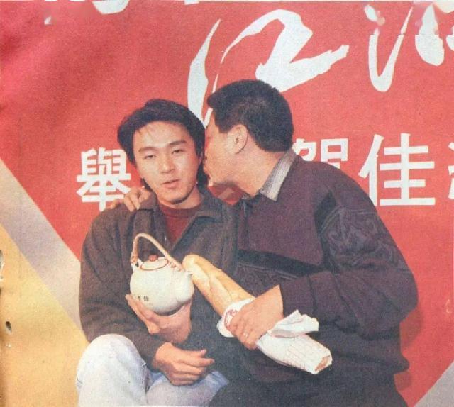 关于这段私人关系,吴孟达曾这样说:"他把我当成是一个哥哥,把我当做半