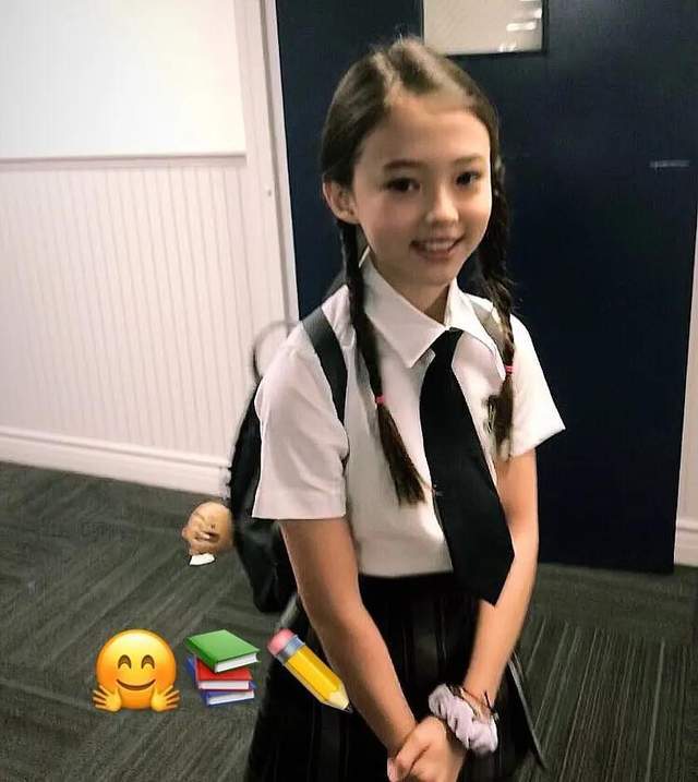 号称小jennie的yg童模现状曝光网友已失去灵气