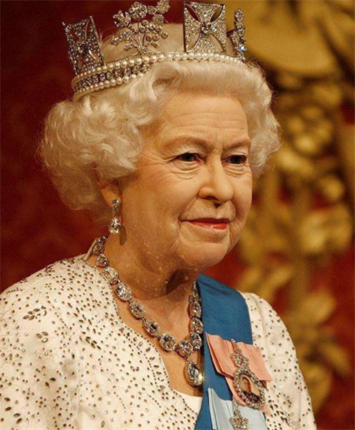 英国女王权力有多大图片